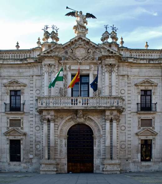 Universidad_de_Sevilla_(rectorado)_001_(cropped)